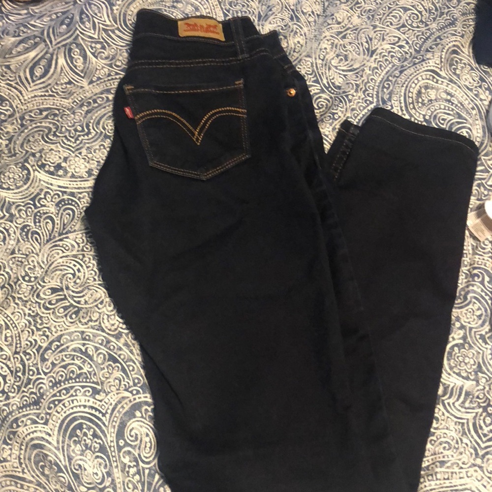 Levi’s skinny! Size 3